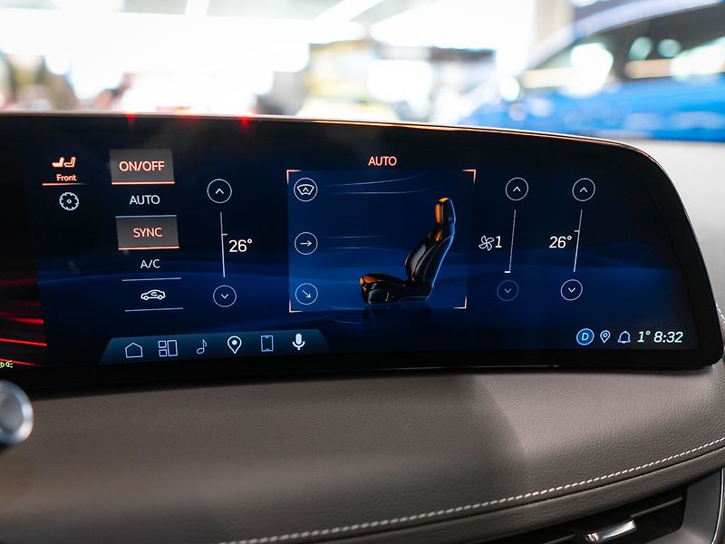 Cadillac CT5 (2026) 6.2 Supercharged V Blackwing - fotka 28 z 43