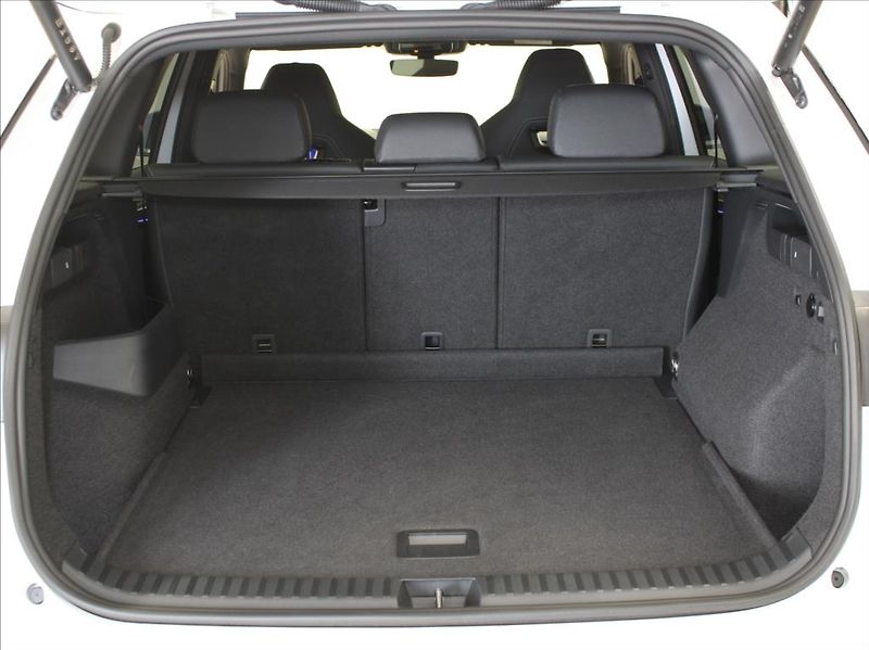 Škoda Kodiaq 2,0 TDI 4x4 Sportline 22tkm.TZ - fotka 28 z 33