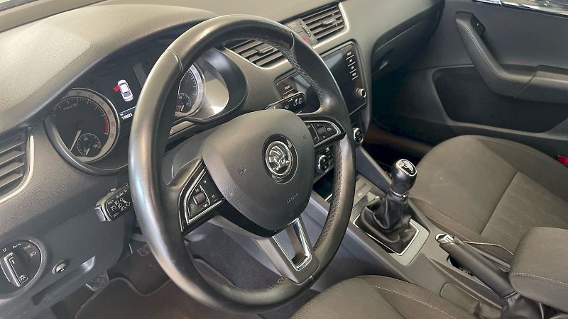 Škoda Octavia (2018) Style 1.6 TDI 85kW - fotka 17 z 28