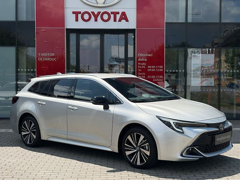 Toyota Corolla 1.8 Style - fotka 3 z 19