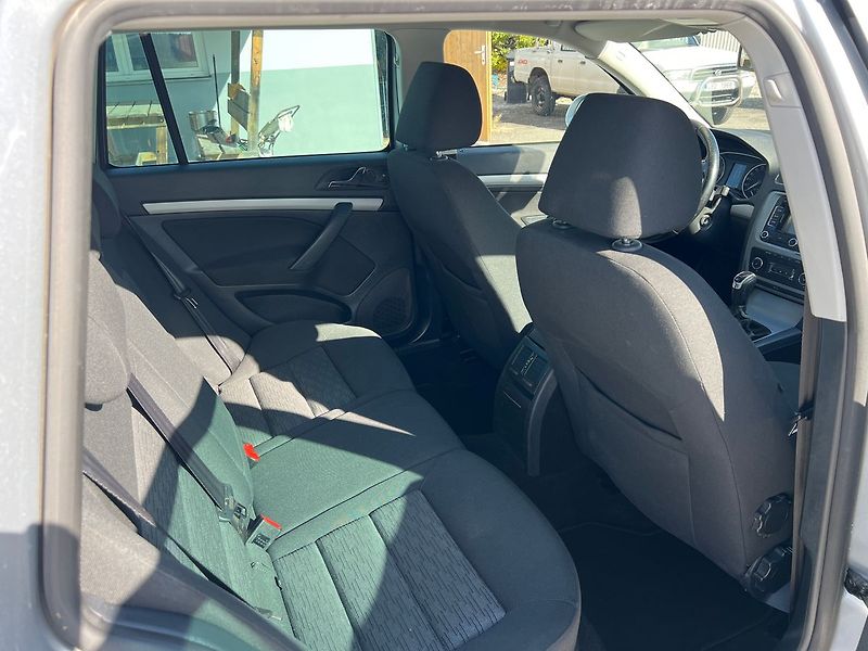 Škoda Octavia 2.0 TDi - fotka 13 z 15