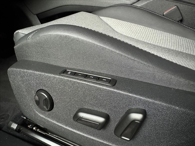 Škoda Enyaq 80 LED Matrix Assist Tepelko - fotka 21 z 47