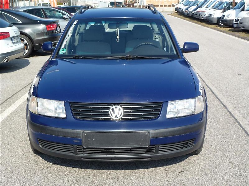 Volkswagen Passat 1,6 Bez dokladů !!! na ND - fotka 2 z 47