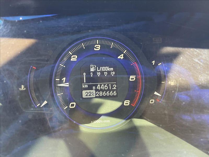 Honda Civic 2,2 CTDi*103kW*+ Al kola 17 l - fotka 12 z 35