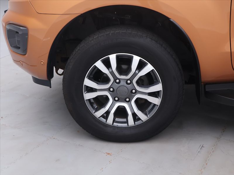 Ford Ranger 2,0 TDCI 156kW Wildtrak 4x4 - fotka 21 z 28
