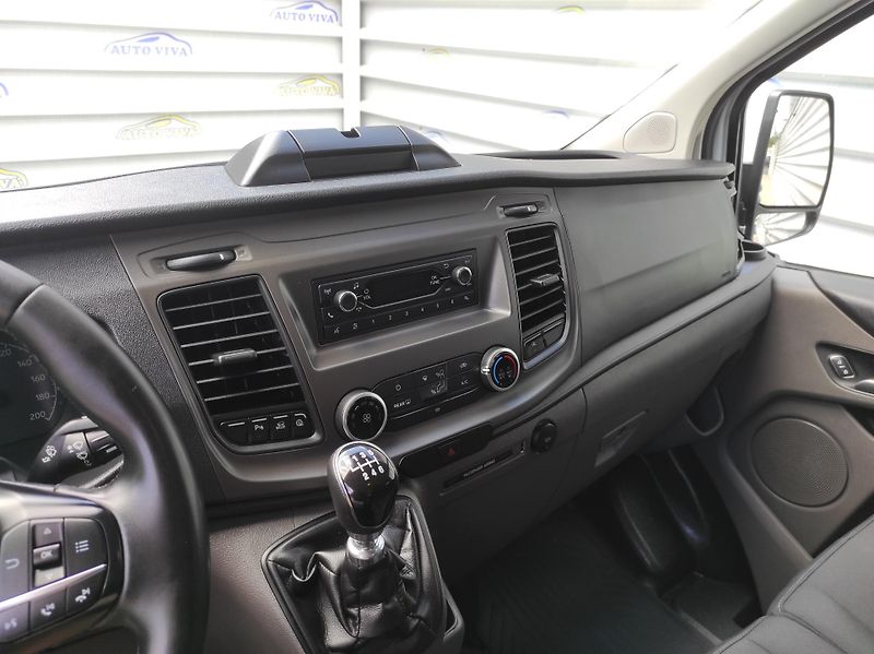 Ford Transit Custom 2,0EcoBlue mHev, L2, 6 míst,TZ - fotka 17 z 46