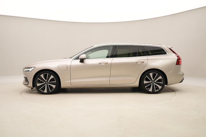 Volvo V60 T6 RECHARGE BRIGHT REZERVACE - fotka 10 z 65