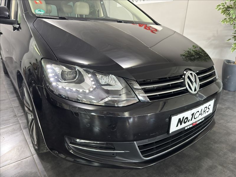 Volkswagen Sharan 2,0   TDI HIGH PANO WEBASTO TZ - fotka 38 z 40