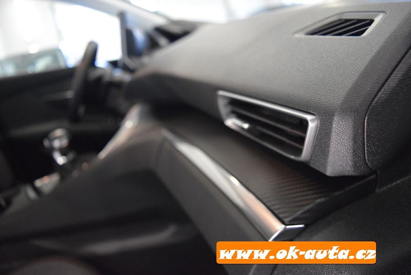 Peugeot 3008 1.5 HDI ACTIVE PACK 96 kW 2022 - fotka 31 z 61