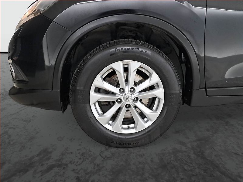 Nissan X-Trail (2015) 1.6 dCi, 4X4, 7 míst - fotka 15 z 22