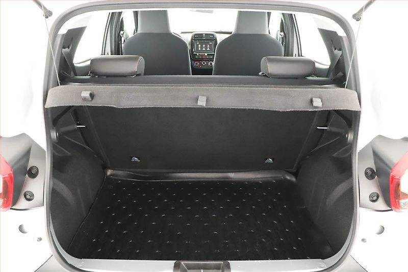 Dacia Spring (2023) Electric 65 (27 kWh), SoH 92% - fotka 15 z 17