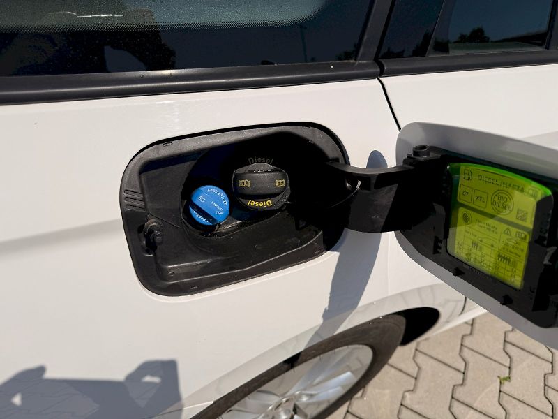 Škoda Octavia (2023) COM AMB TD 110/2.0 M6F - fotka 17 z 30