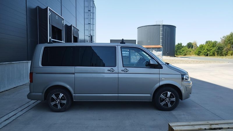 Volkswagen Caravelle (2011) 2.0TDI, volat-608 081 843 - fotka 2 z 15