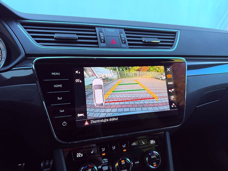 Škoda Superb 2.0 TDi DSG SportLine 4x4, Ser - fotka 24 z 35