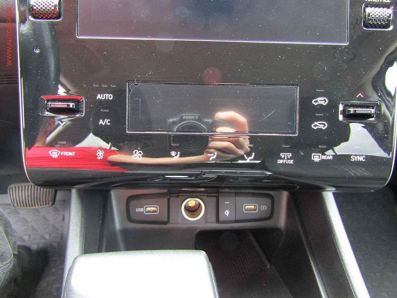 Hyundai Tucson (2022) 1.6i, AC, LED, navi - fotka 16 z 19