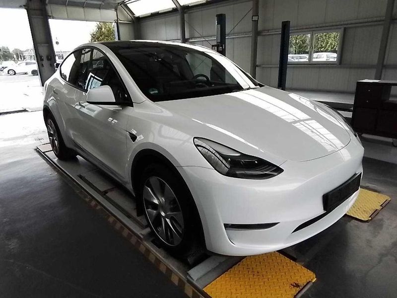Tesla Model Y LONG RANGE DUAL MOTOR TZ 92,4% - fotografie inzerátu