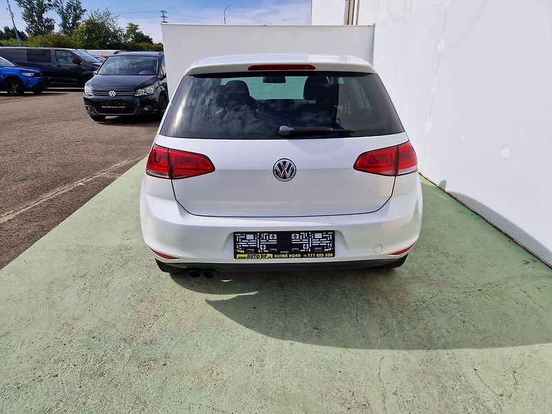 Volkswagen Golf Comfortline 1.4 TSI, Klima - fotka 8 z 26