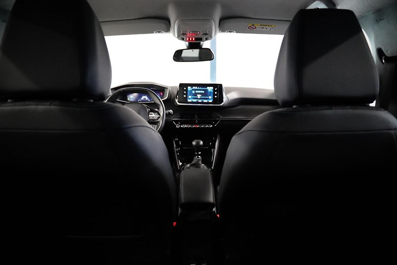 Peugeot 208 - fotka 27 z 29