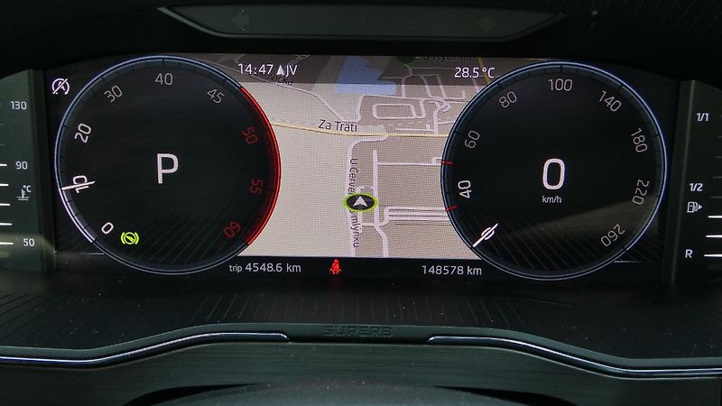 Škoda Superb 2,0 TDI 147kw DSG Style - fotka 14 z 16