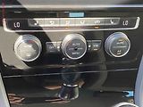 Volkswagen Golf (2018) 1.4 TSi, R-Line, navi, LED - náhled 14