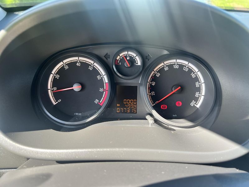 Opel Corsa 1,0 48KW,KLIMA,77TKM,1MAJITEL - fotka 27 z 34