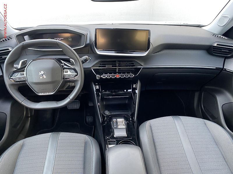 Peugeot 2008 (2022) 1.5 HDi, Allure, AT - fotka 8 z 18