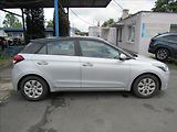 Hyundai i20 1,3 i 55kW Family+ - náhled 8