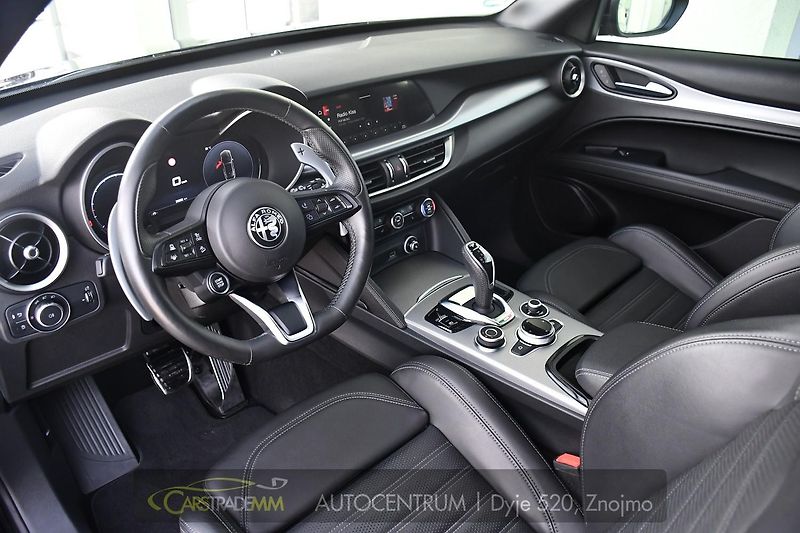Alfa Romeo Stelvio 2.2 Diesel 16V Veloce TAŽNÉ - fotka 9 z 52