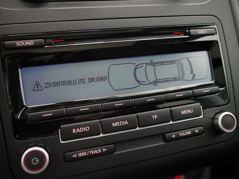 Volkswagen Touran - fotka 20 z 27
