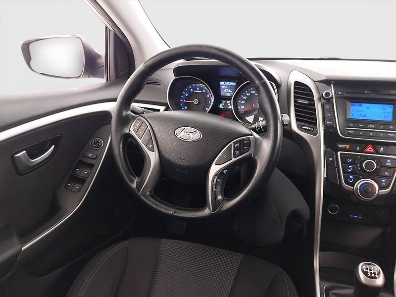 Hyundai i30 (2013) 1.4 CVVT, LPG, Serv.kniha - fotka 7 z 18