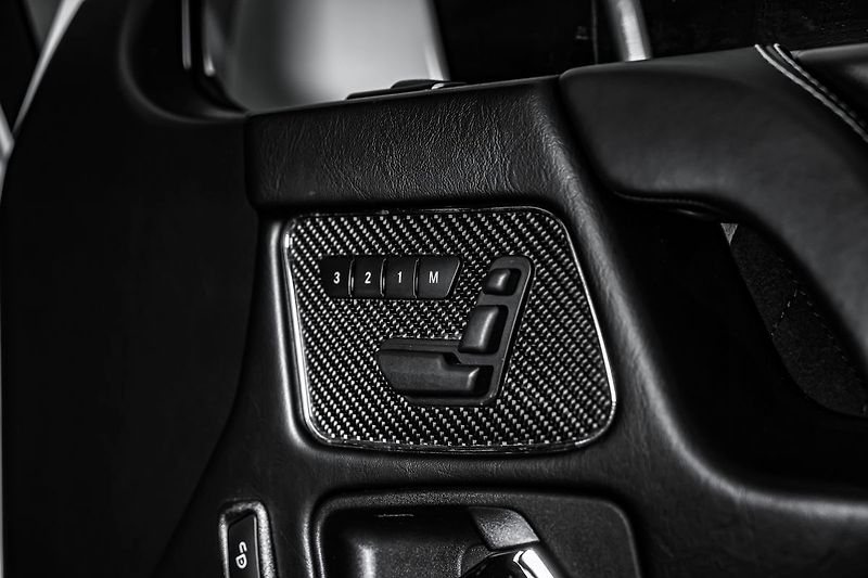 Mercedes-Benz Třídy G 4x4 2 AMG Designo Carbon - fotka 25 z 29