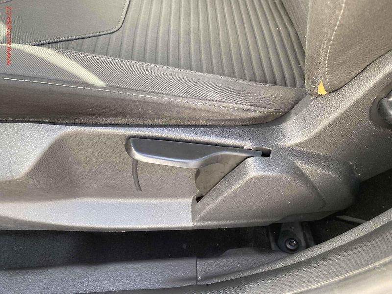 Ford Focus (2016) 1.5 TDCi, ČR, Titanium - fotka 14 z 18