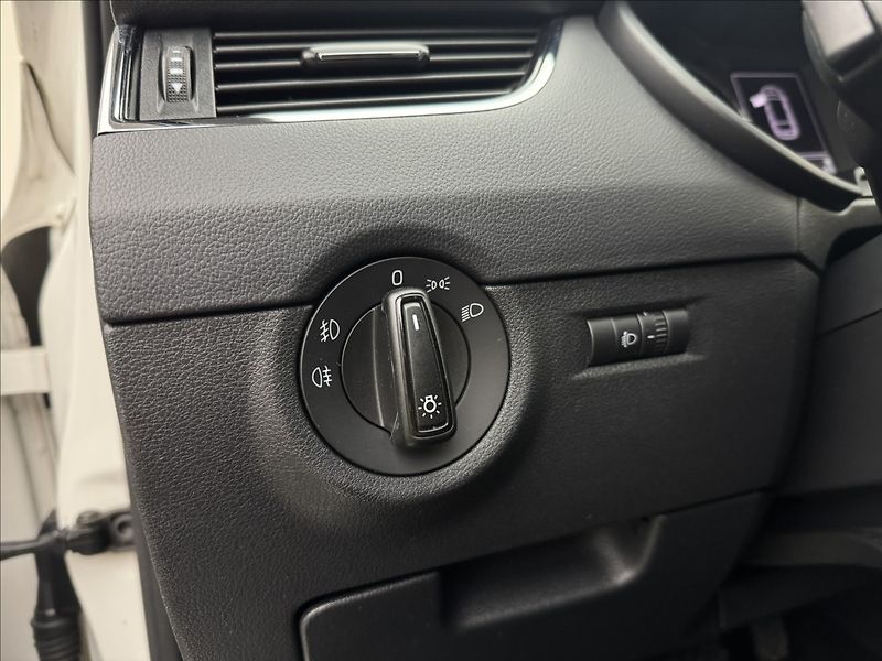 Škoda Octavia 1,4 i 81kW DSG VÝHŘEV DPH ČR - fotka 8 z 27