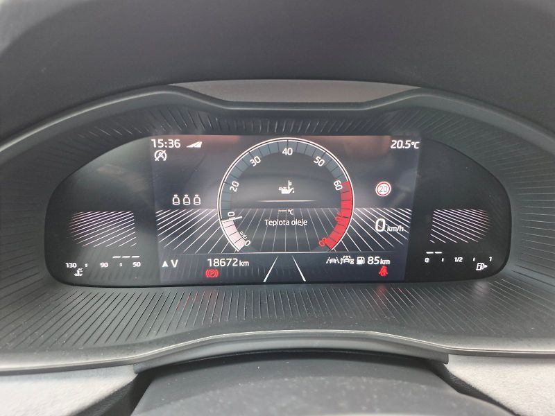 Škoda Kamiq (2025) Top Selection 1.5 TSI 110kW - fotka 14 z 27