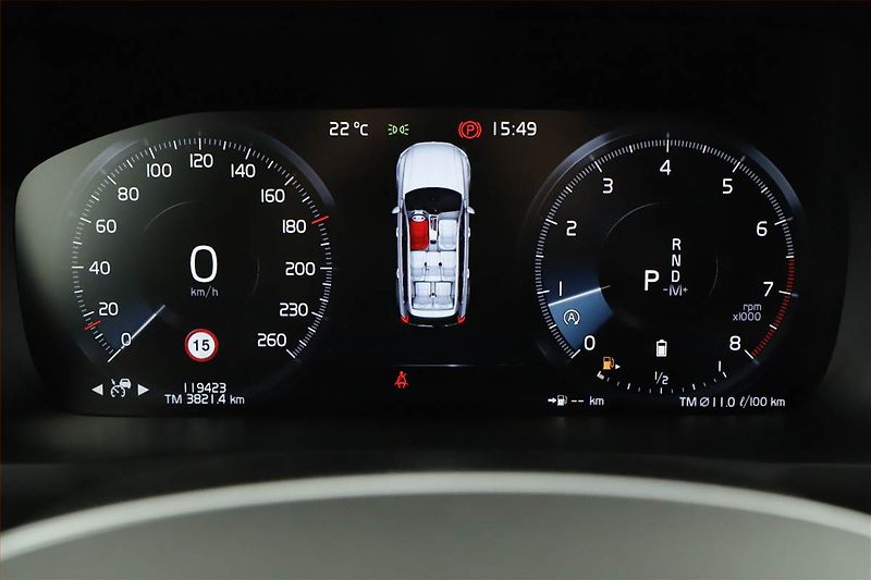 Volvo XC90 (2020) B6 AWD - fotka 8 z 31