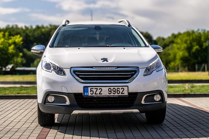 Peugeot 2008 (2014) 1.2 PureTech (60kW) - fotka 2 z 18