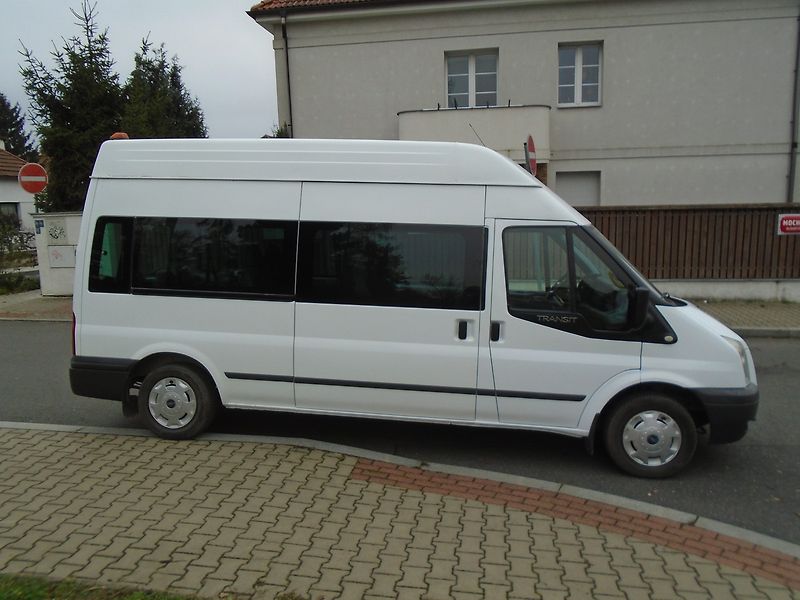 Ford Transit (2014) 2.2 TDCi L3H3 Bus 9 míst AC - fotka 29 z 30