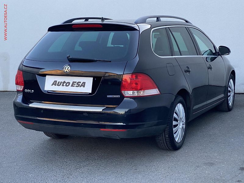 Volkswagen Golf (2009) 1.9 TDi, AC, park.čidla - fotka 4 z 15