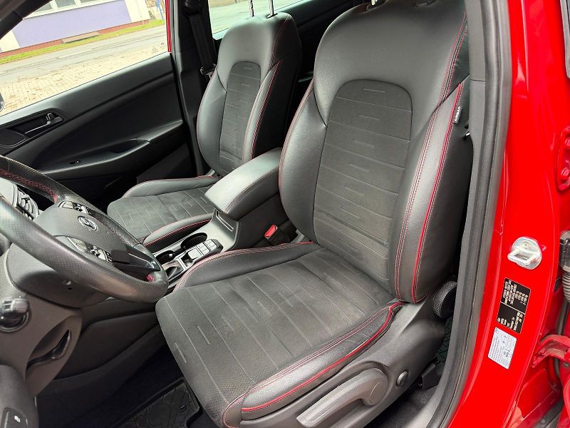 Hyundai Tucson 2,0 CRDi 4WD /N-line/1.maj./ČR - fotka 12 z 37
