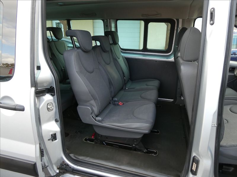 Peugeot Expert Tepee 2,0 HDi 94kW 9.míst L2, 2xkola - fotka 19 z 41