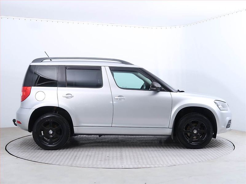 Škoda Yeti (2015) Ambition 2.0 TDI, 4X4 - fotka 6 z 16