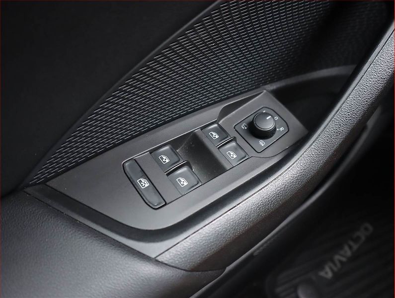 Škoda Octavia (2022) Style 2.0 TDI - fotka 17 z 20