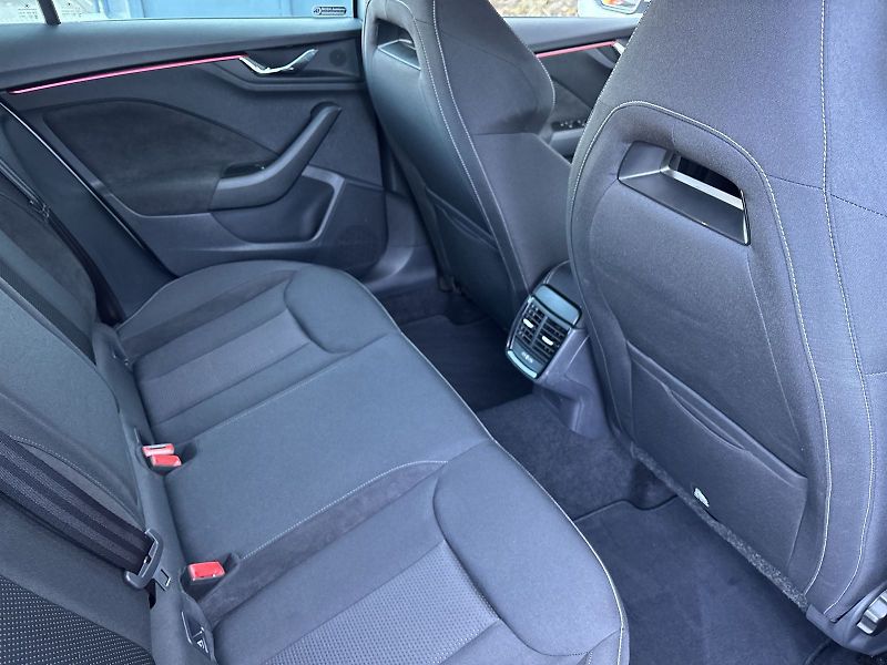 Škoda Kamiq (2024) 1.0 TSI DSG Drive - fotka 11 z 32