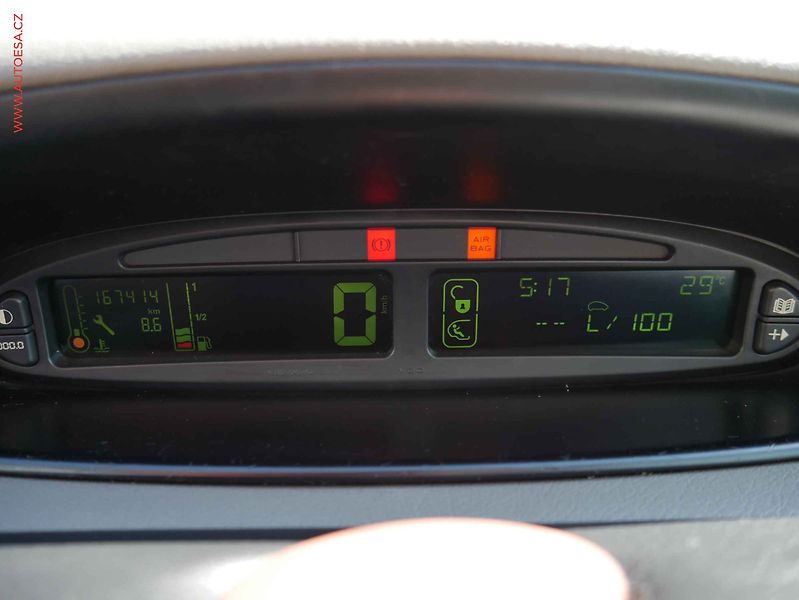 Citroën Xsara Picasso (2002) 1.8i, autoAC - fotka 13 z 16
