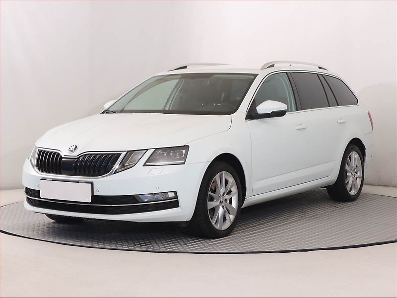 Škoda Octavia (2019) 2.0 TDI, 4X4, Automat, Navi - fotka 2 z 22