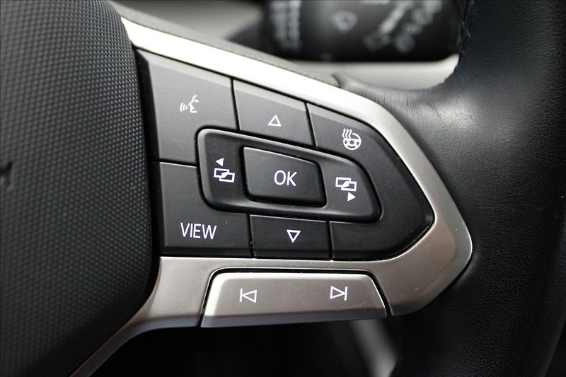 Volkswagen Golf 1,0 TSI Life 1.majitel CZ - fotka 18 z 36