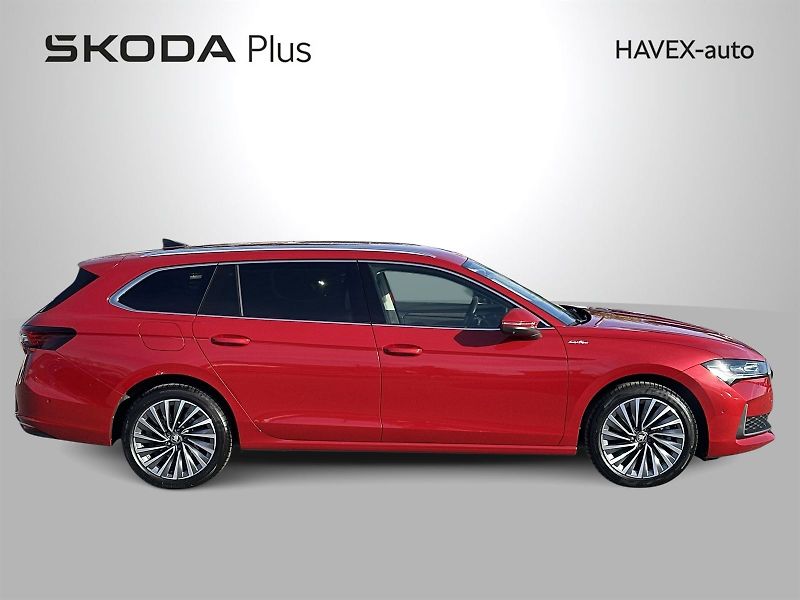 Škoda Superb (2025) Combi 1.5 TSI iV DSG L&K - fotka 43 z 43