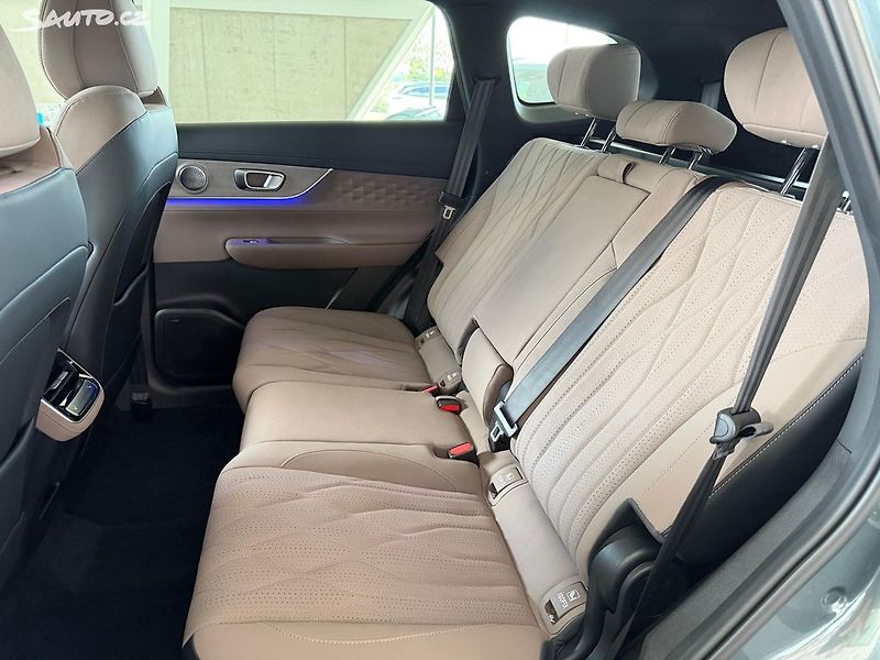 Chery Tiggo 8 (2026) UNIQUE PANORAMA 7MÍST - fotka 27 z 32