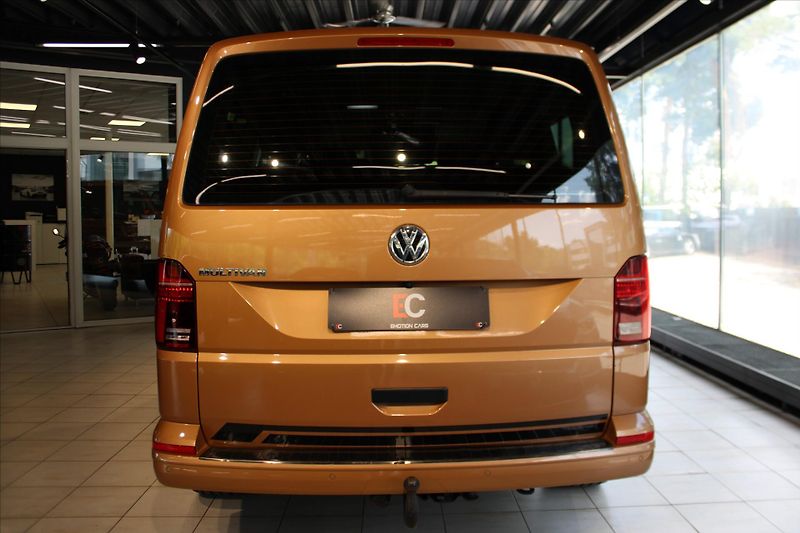 Volkswagen Multivan TDi Trendline DSG Tažné/Fullse - fotka 5 z 28