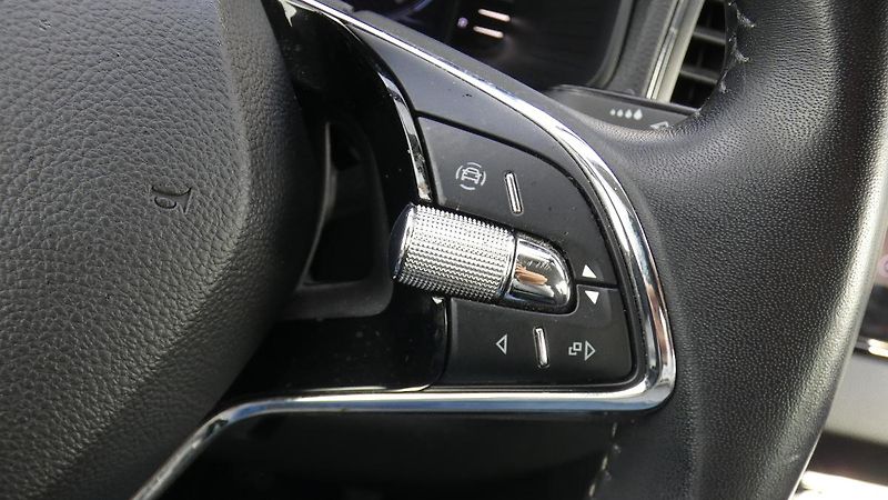 Škoda Karoq 2.0 TDI Style - fotka 12 z 22